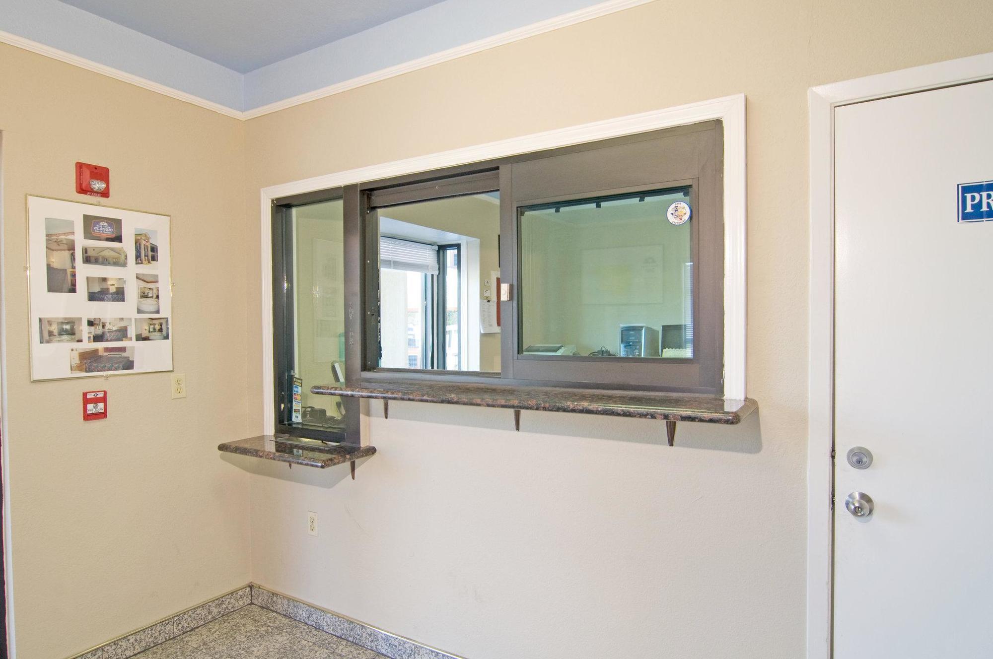 Americas Best Value Inn Downtown Хьюстон Экстерьер фото