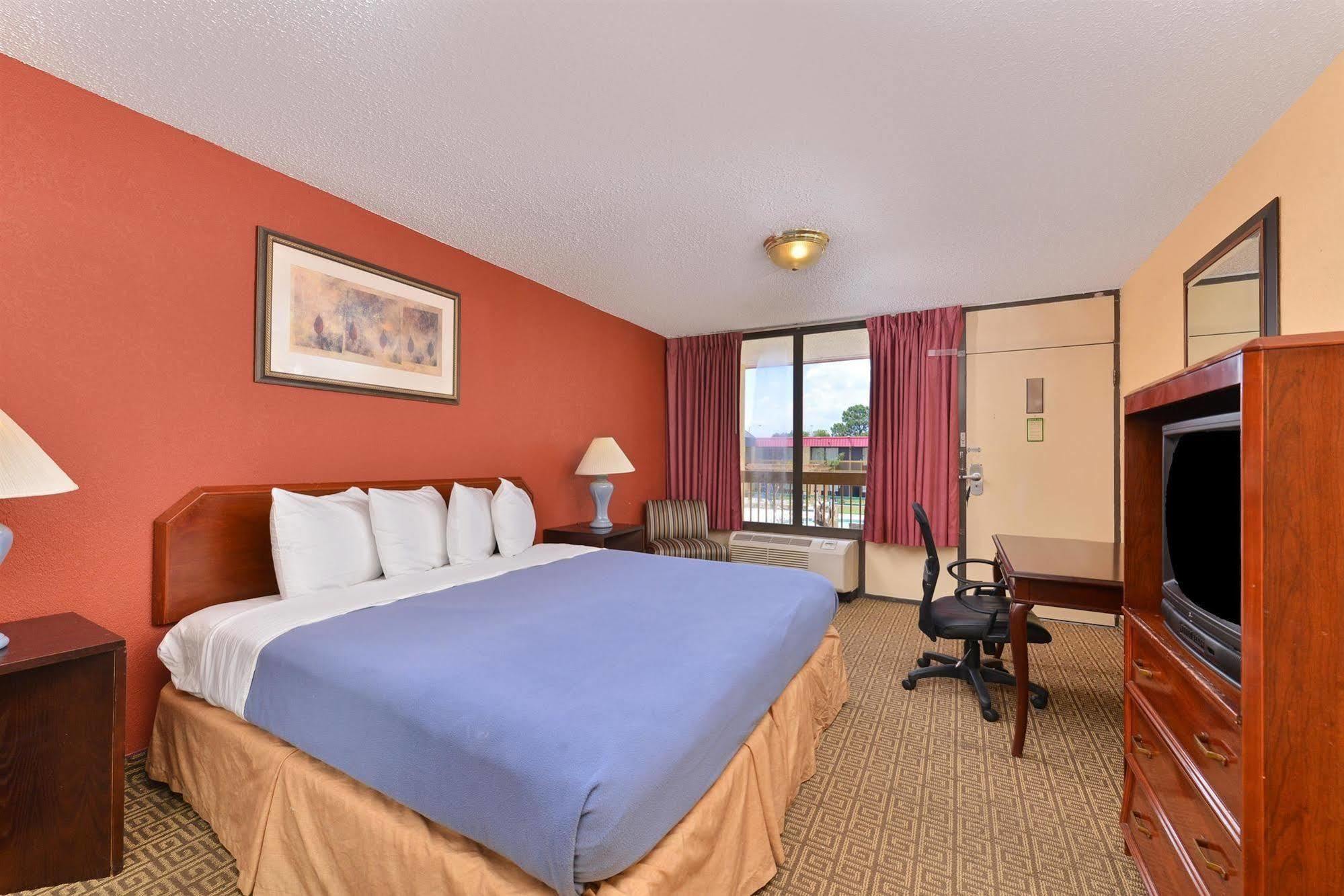 Americas Best Value Inn Downtown Хьюстон Экстерьер фото
